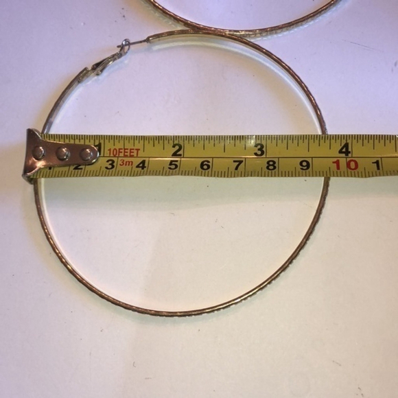 Huge Retro Textured Gold Tone Hoop Earrings - Picture 7 of 7